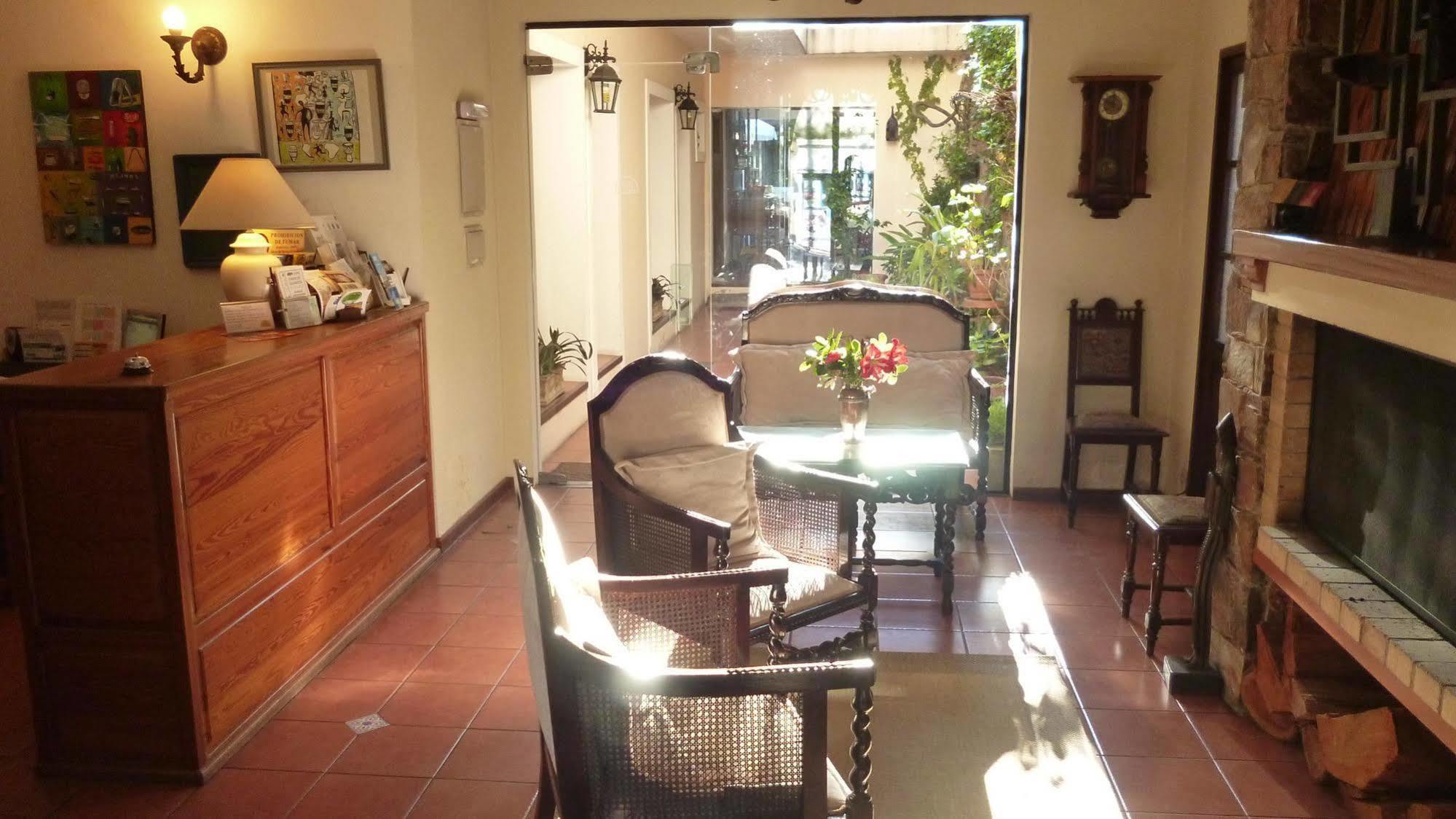 Posada Manuel Lobo Colonia del Sacramento Luaran gambar